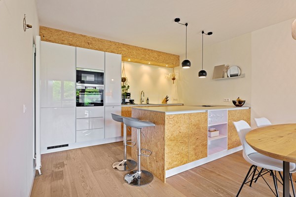 Medium property photo - Leeuwendalersweg 614, 1061 BJ Amsterdam